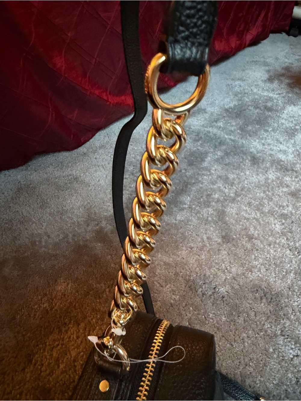 NWT Coach Camera Bag Black Pebbled Leather Crossbody with Gold Chain - Picture 7 of 10